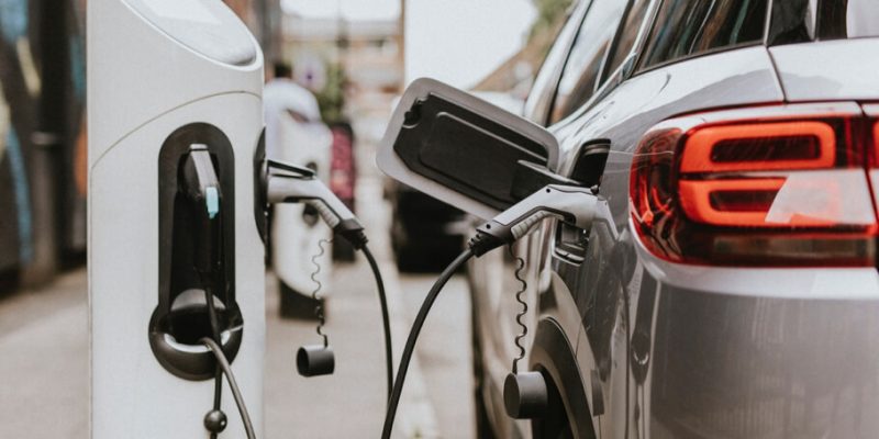 Electric vs. Hybrid vs. Gas: It’s Time to Learn the Difference